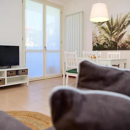 Infinity Apartment *